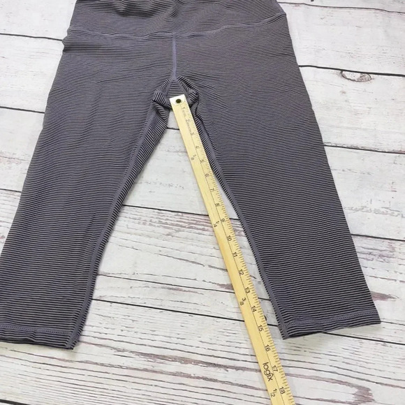 Glyder Striped Cropped Legging White Black Stripe - Picture 4 of 11